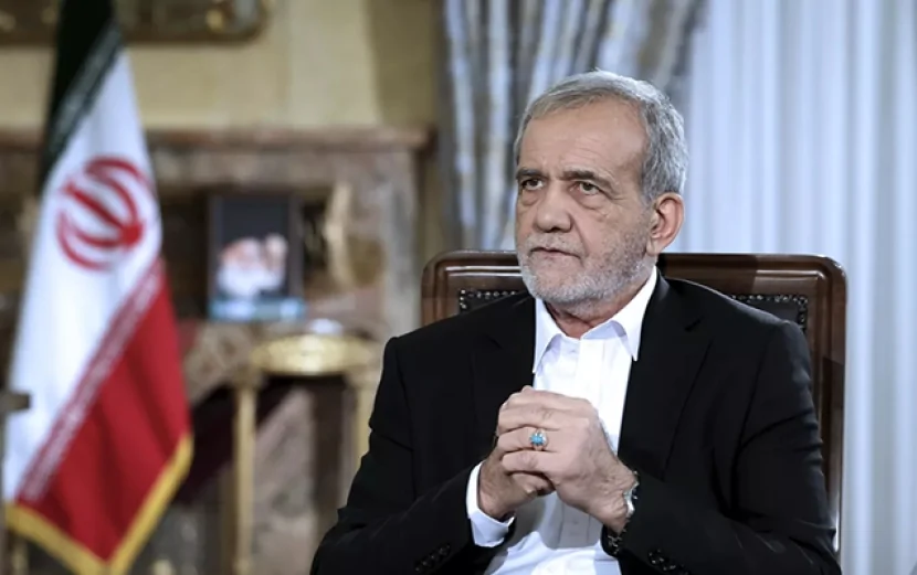 Pezeşkian qonşu ölkələrin liderlərinə müraciət etdi