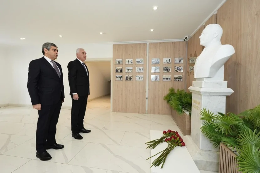 Nazir Anar Əliyev Laçında vətəndaşları qəbul edib