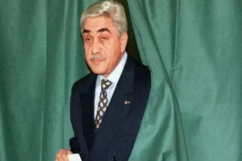 Bu ölkənin sabiq prezidenti VƏFAT ETDİ