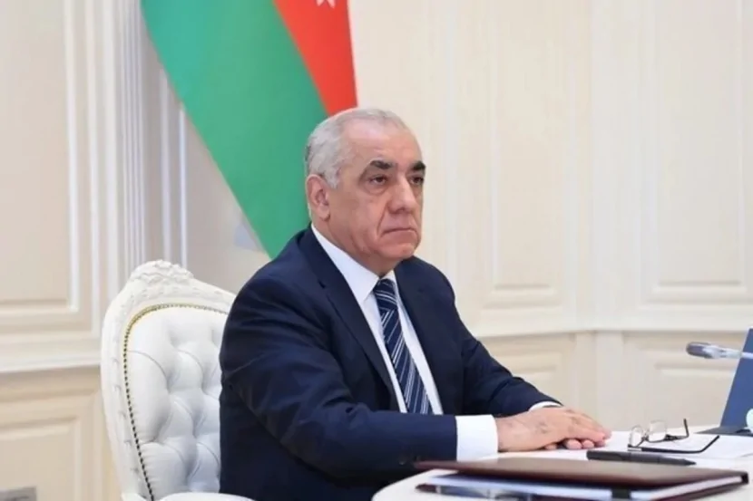 Əli Əsədov onları təbrik edib