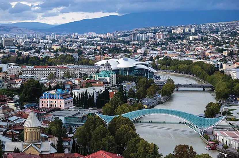 Tbilisidə azərbaycanlı qızın meyiti tapıldı - FOTO
