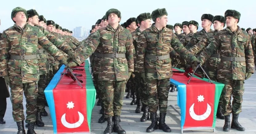 Ali təhsillilərin əsgərlik müddəti AZALDILIR?