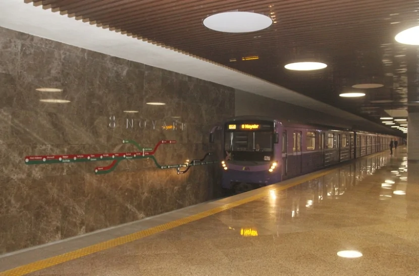 Metrodakı qəzaya görə 2 nəfər xəstəxanaya yerləşdirilib