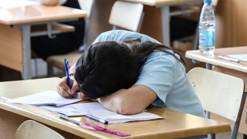 Qəbul imtahanına hazırlaşanların NƏZƏRİNƏ