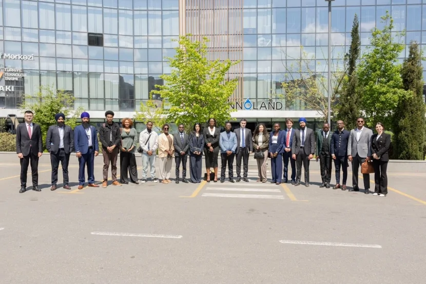 Beynəlxalq forumun iştirakçıları \"ASAN xidmət\"də