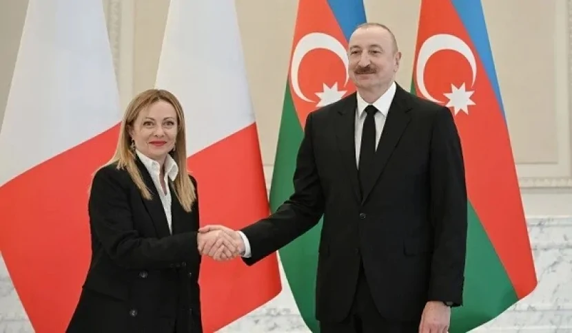 Prezident və Meloni mətbuata bəyanat verdilər