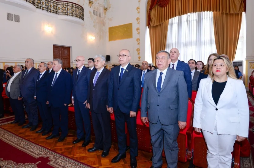 “Ana dili: kimlik və gələcək” gənclərin iştirakı ilə respublika konfransı keçirilib