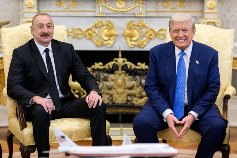 Tramp İlham Əliyevi təbrik etdi