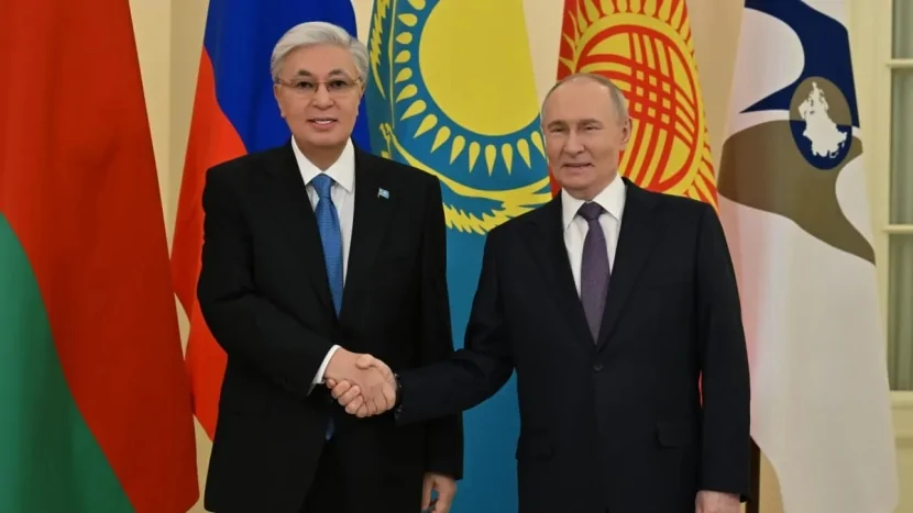 Putin Tokayevin adını səhv dedi - VİDEO