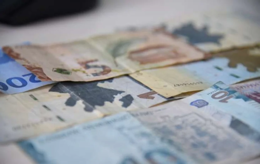 Rabitə və nəqliyyat sektoruna kredit qoyuluşları artıb