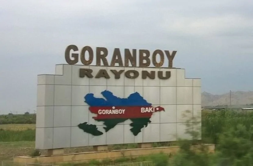 Çörək daşıyan yük avtomobili YANDI