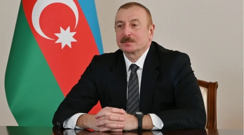 Prezident Qurban Qurbanovu təltif etdi