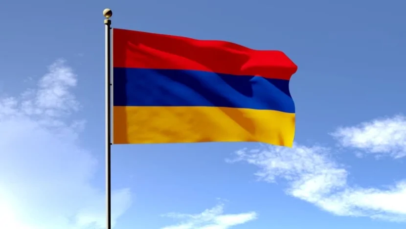 Ermənistanda hərbçi ÖLDÜ