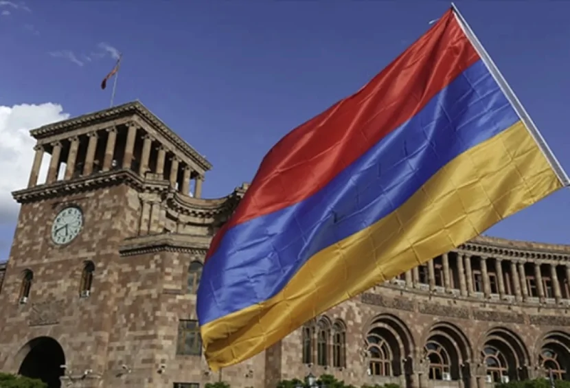 Ermənistanda seçki pozuntuları: 59 cinayət işi açılıb