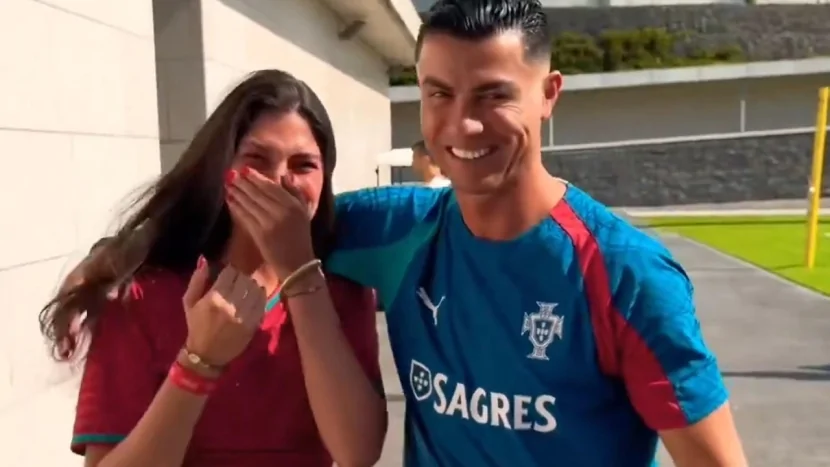 Ronaldo ilə görüşən bloger göz yaşlarını SAXLAYA BİLMƏDİ- VİDEO
