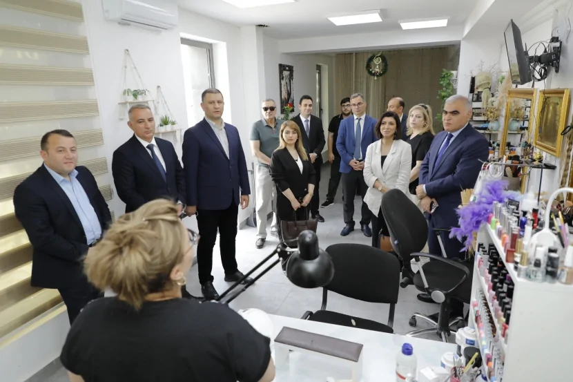 Füzulidə özünüməşğulluq proqramı üzrə qurulmuş təsərrüfatlara infotur təşkil edilib