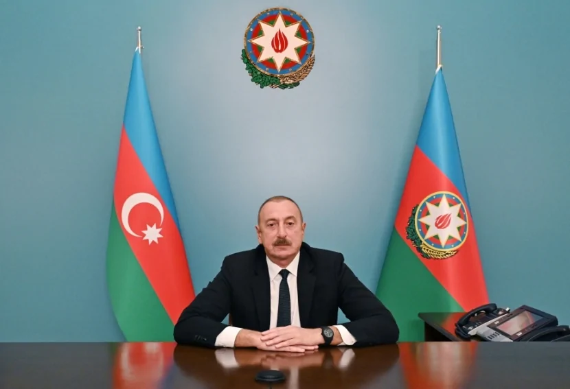 Prezident XİN əməkdaşlarının maaşları və əlavə haqları ilə bağlı fərman imzaladı